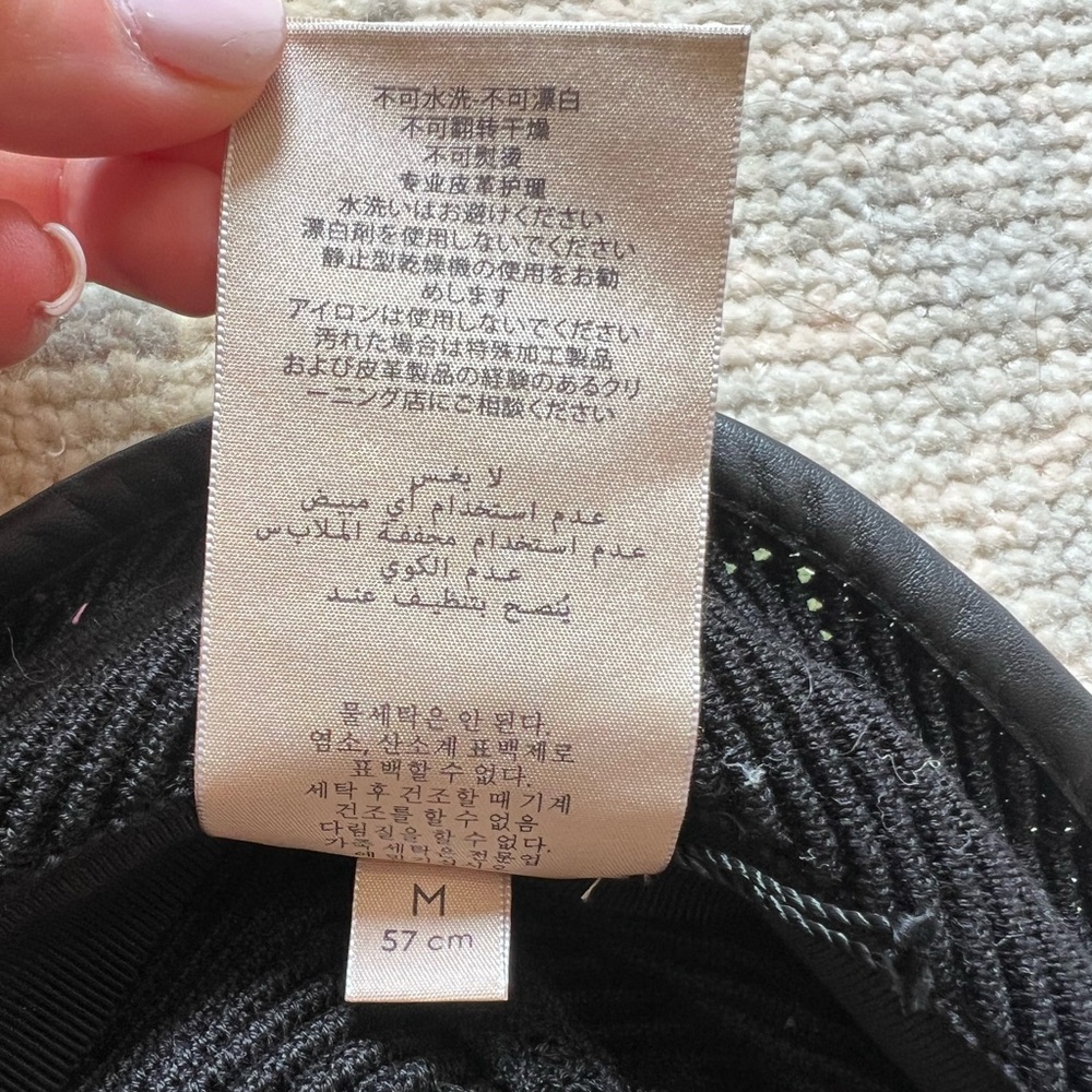 NWT Gucci GG Bucket Hat with Bob Malibu Crochet Canle in Black with Leather Trim - Picture 6 of 7